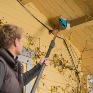 Đầu chổi quét góc điều chỉnh đa năng Gardena 03633-20 